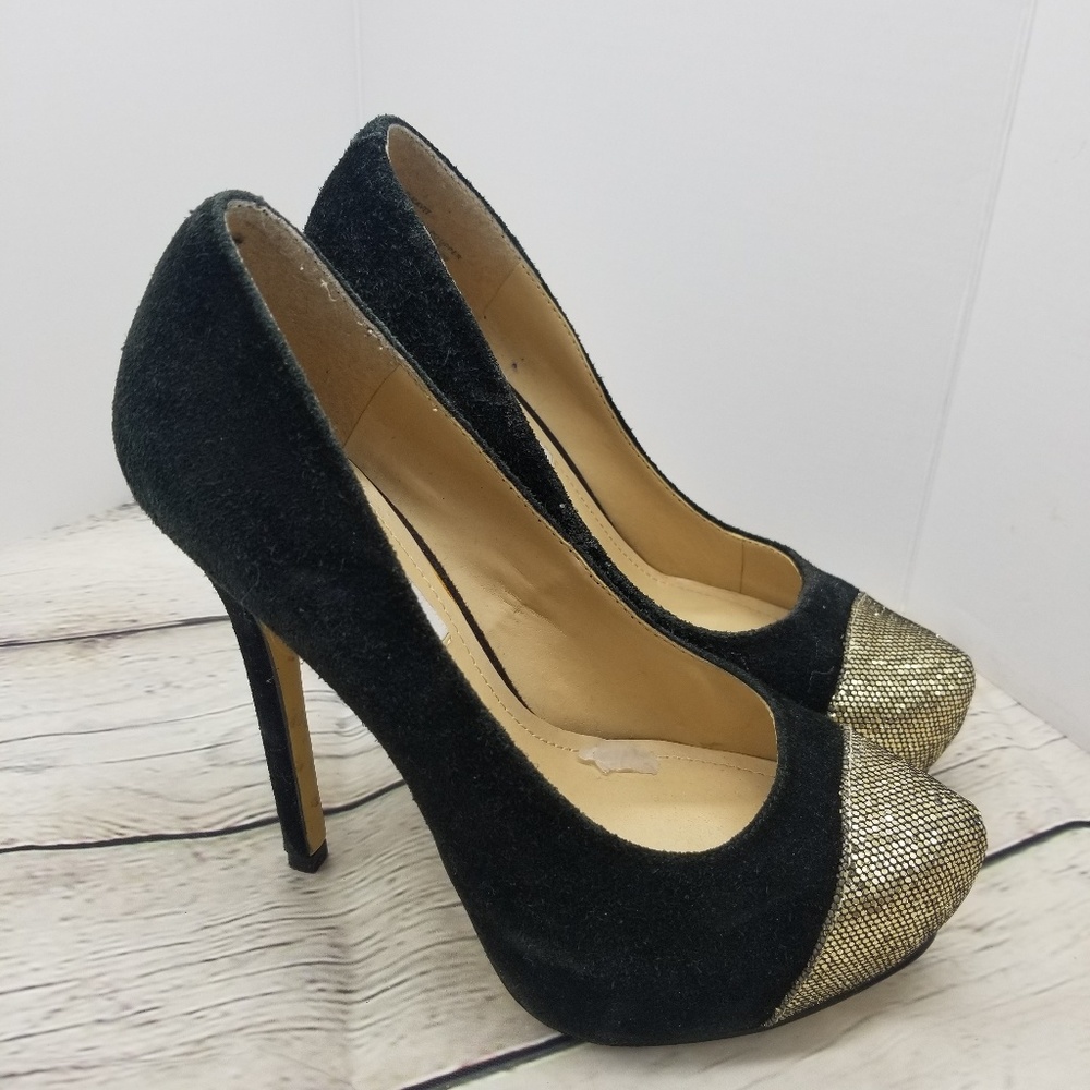 STEVE MADDEN SUEDE BLACK/GOLD HEELS